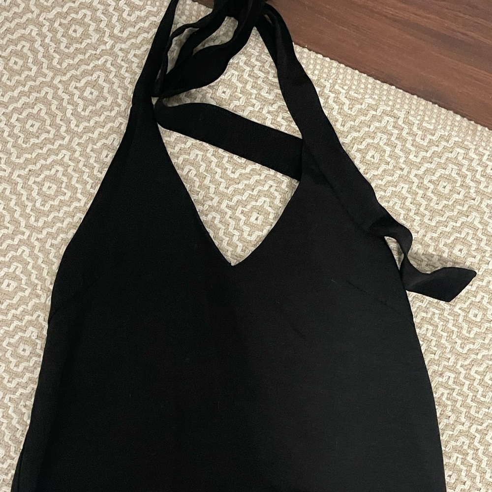 Wrap around the neck Tank